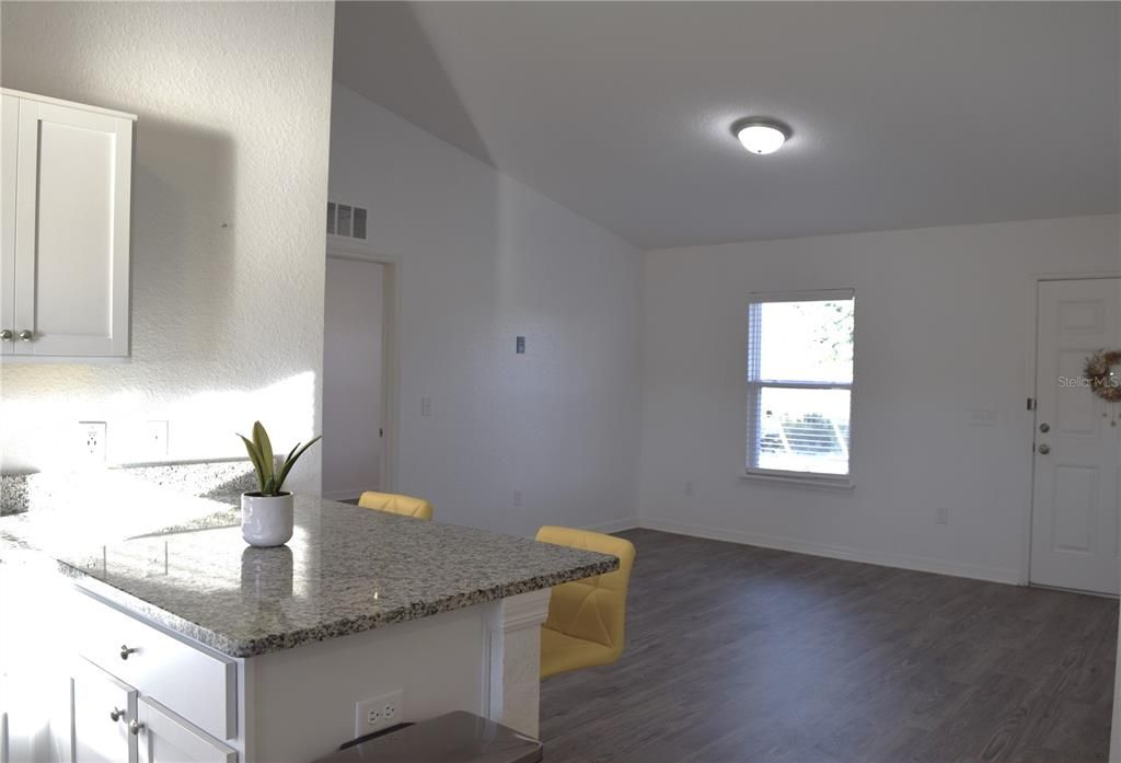 For Rent: $1,500 (3 beds, 2 baths, 1014 Square Feet)