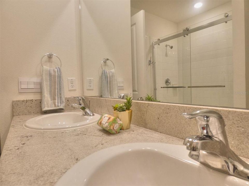 En Renta: $2,400 (3 camas, 2 baños, 1516 Pies cuadrados)