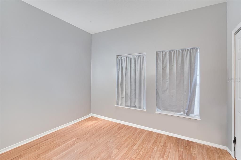 Activo con contrato: $225,000 (3 camas, 2 baños, 1265 Pies cuadrados)