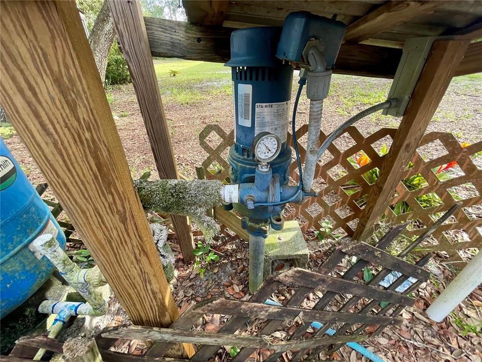 На продажу: $360,000 (3 спален, 2 ванн, 1404 Квадратных фут)