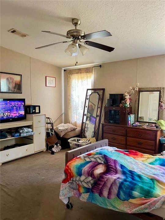 На продажу: $360,000 (3 спален, 2 ванн, 1404 Квадратных фут)