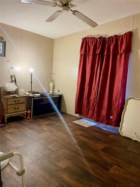 На продажу: $360,000 (3 спален, 2 ванн, 1404 Квадратных фут)