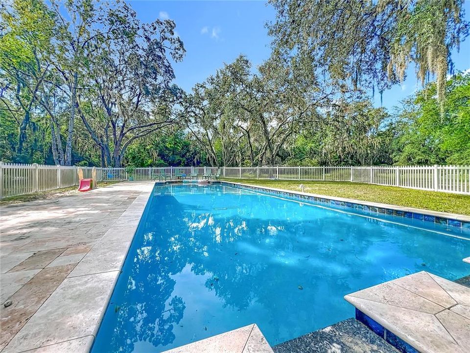 En Venta: $369,900 (3 camas, 2 baños, 1631 Pies cuadrados)