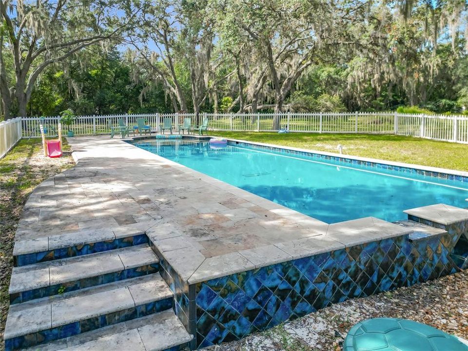 En Venta: $369,900 (3 camas, 2 baños, 1631 Pies cuadrados)