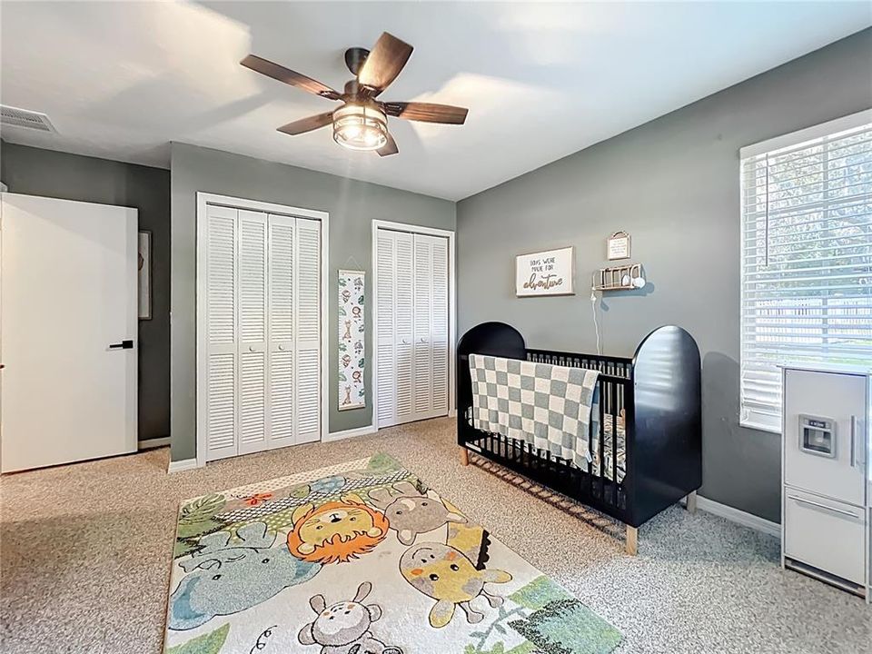 En Venta: $369,900 (3 camas, 2 baños, 1631 Pies cuadrados)