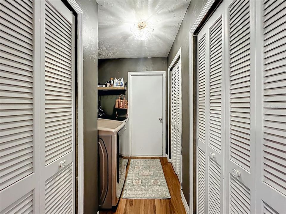 En Venta: $369,900 (3 camas, 2 baños, 1631 Pies cuadrados)