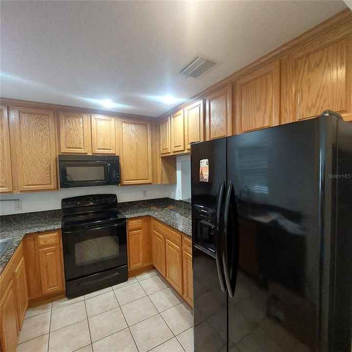 En Venta: $277,000 (2 camas, 2 baños, 1680 Pies cuadrados)