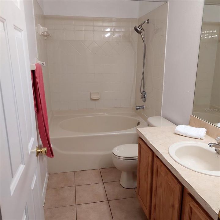 En Venta: $277,000 (2 camas, 2 baños, 1680 Pies cuadrados)