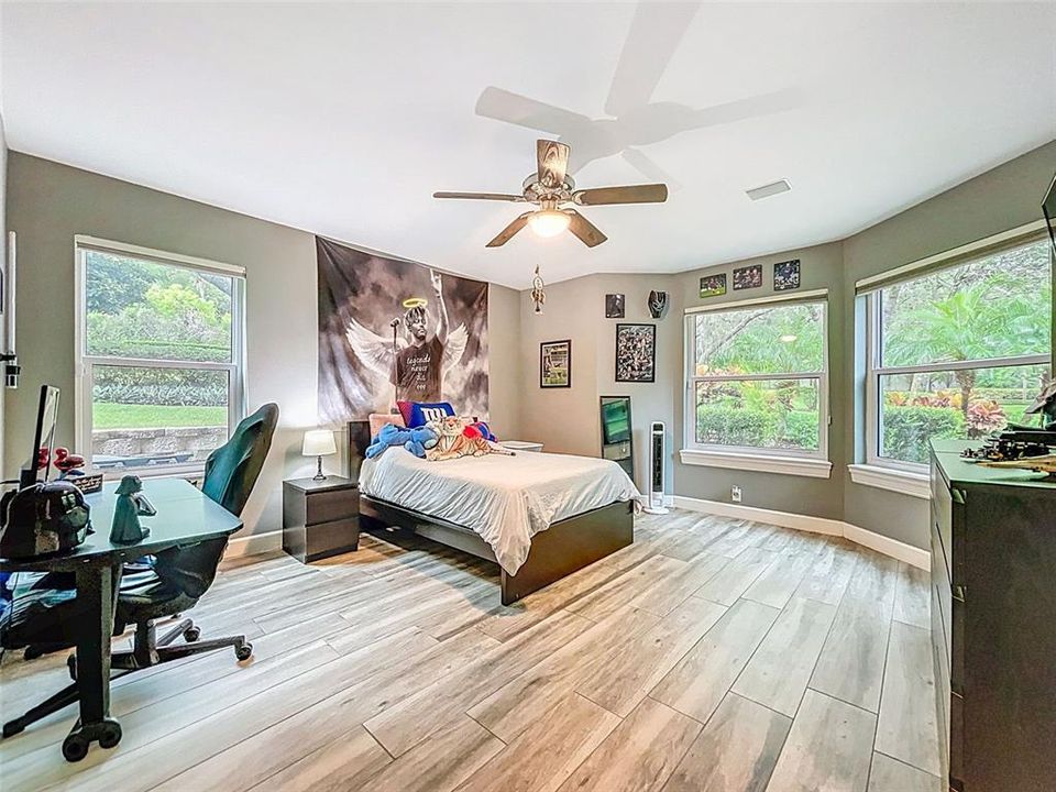 En Venta: $1,675,000 (5 camas, 3 baños, 4767 Pies cuadrados)