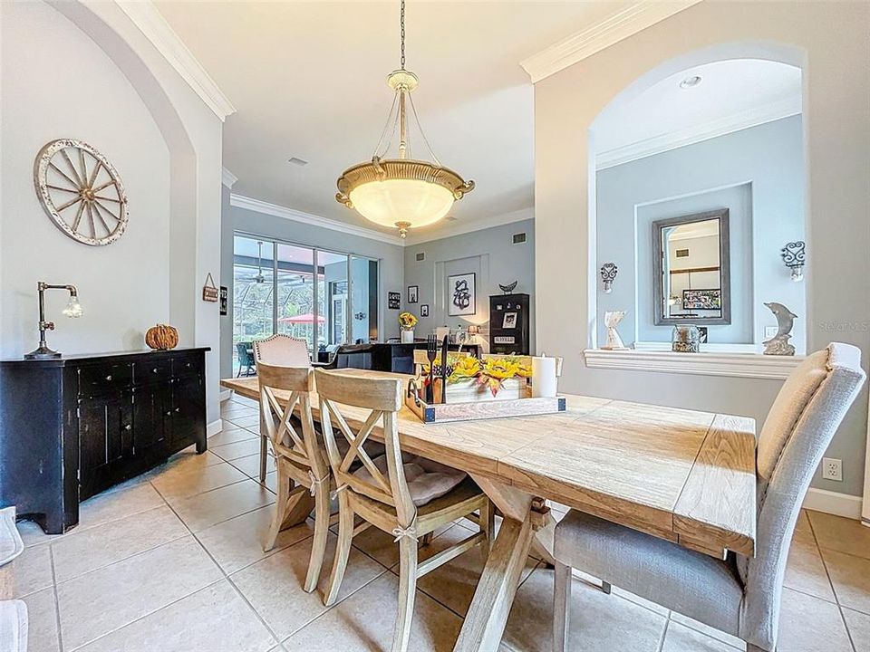 En Venta: $1,675,000 (5 camas, 3 baños, 4767 Pies cuadrados)