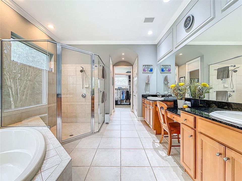 En Venta: $1,675,000 (5 camas, 3 baños, 4767 Pies cuadrados)