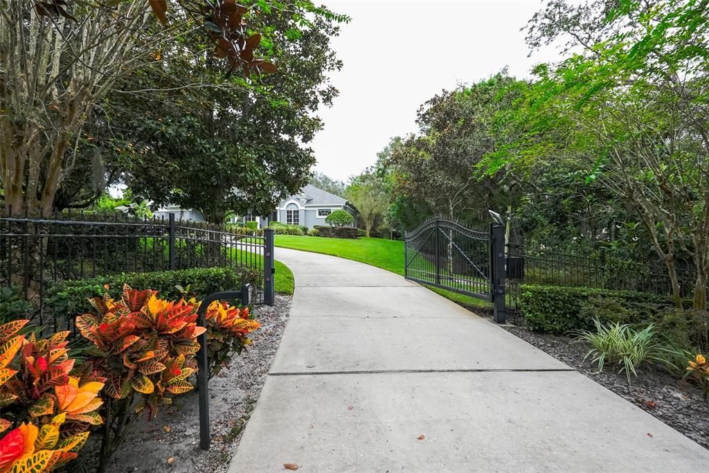 En Venta: $1,675,000 (5 camas, 3 baños, 4767 Pies cuadrados)