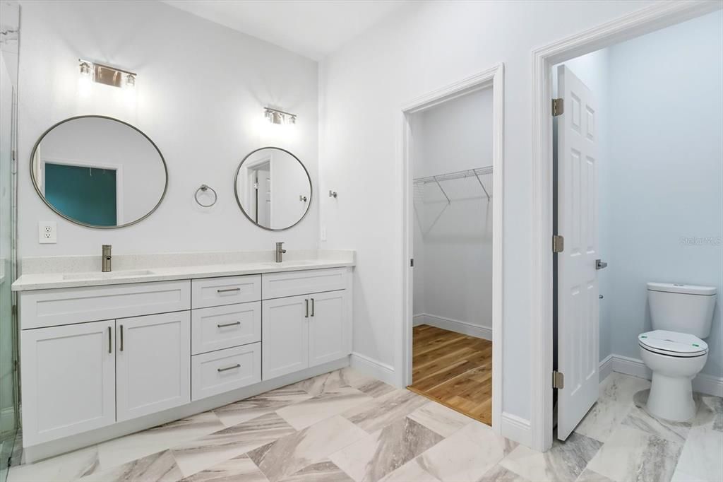 En Venta: $315,000 (3 camas, 2 baños, 1652 Pies cuadrados)