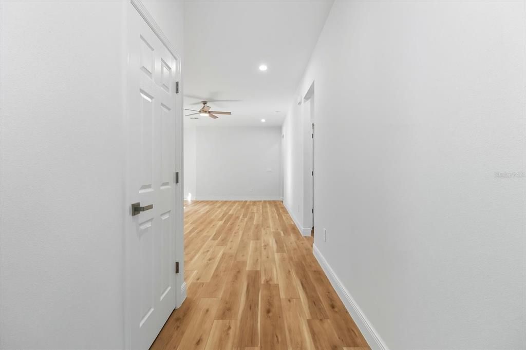 En Venta: $315,000 (3 camas, 2 baños, 1652 Pies cuadrados)