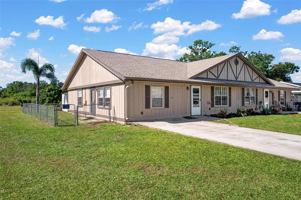 Activo con contrato: $199,900 (2 camas, 2 baños, 1326 Pies cuadrados)