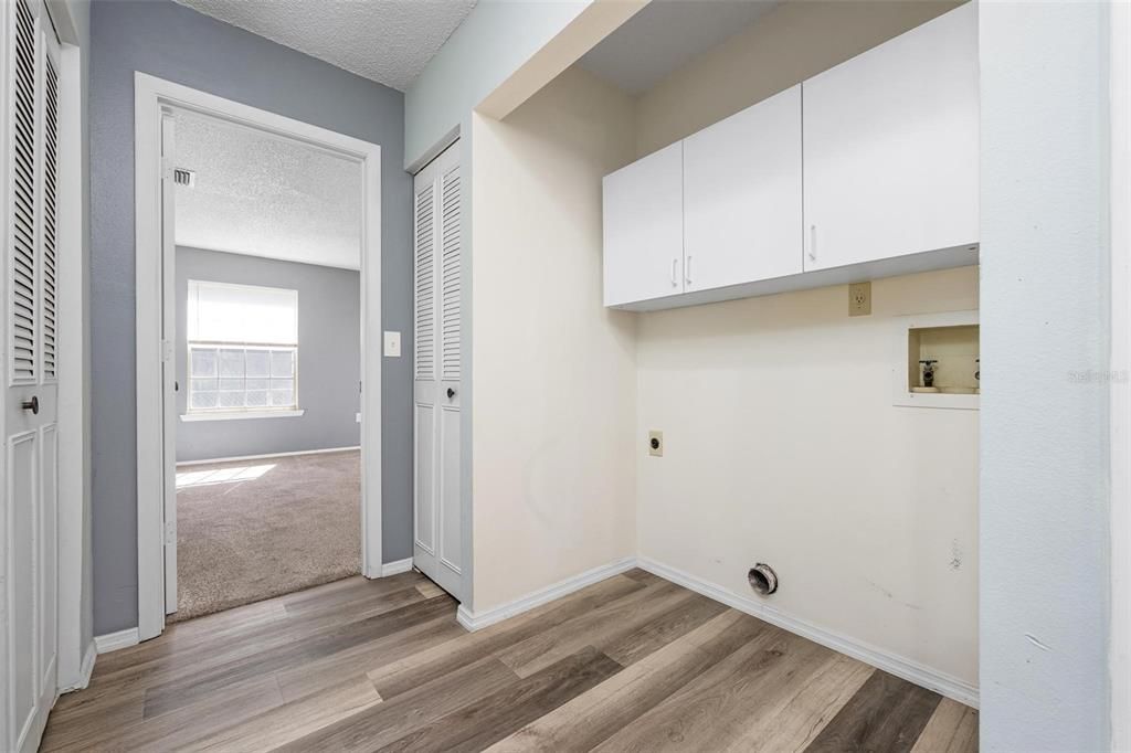 Activo con contrato: $199,900 (2 camas, 2 baños, 1326 Pies cuadrados)