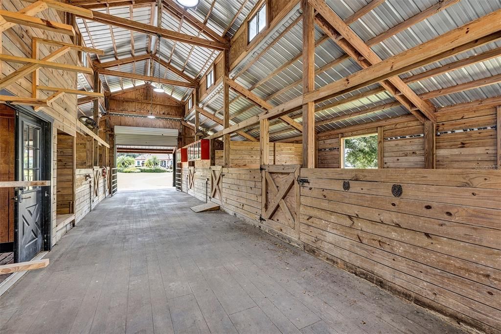 For Sale: $1,885,000 (3 beds, 2 baths, 4020 Square Feet)