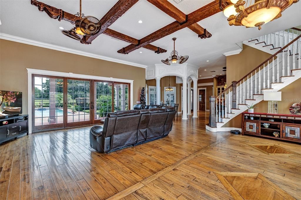 For Sale: $1,885,000 (3 beds, 2 baths, 4020 Square Feet)