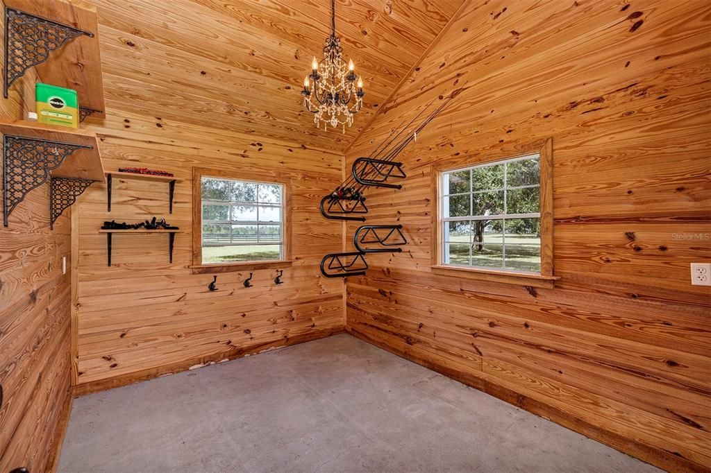 For Sale: $1,885,000 (3 beds, 2 baths, 4020 Square Feet)