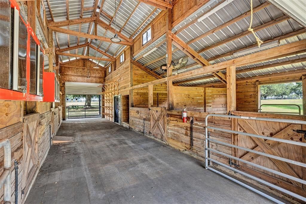 For Sale: $1,885,000 (3 beds, 2 baths, 4020 Square Feet)