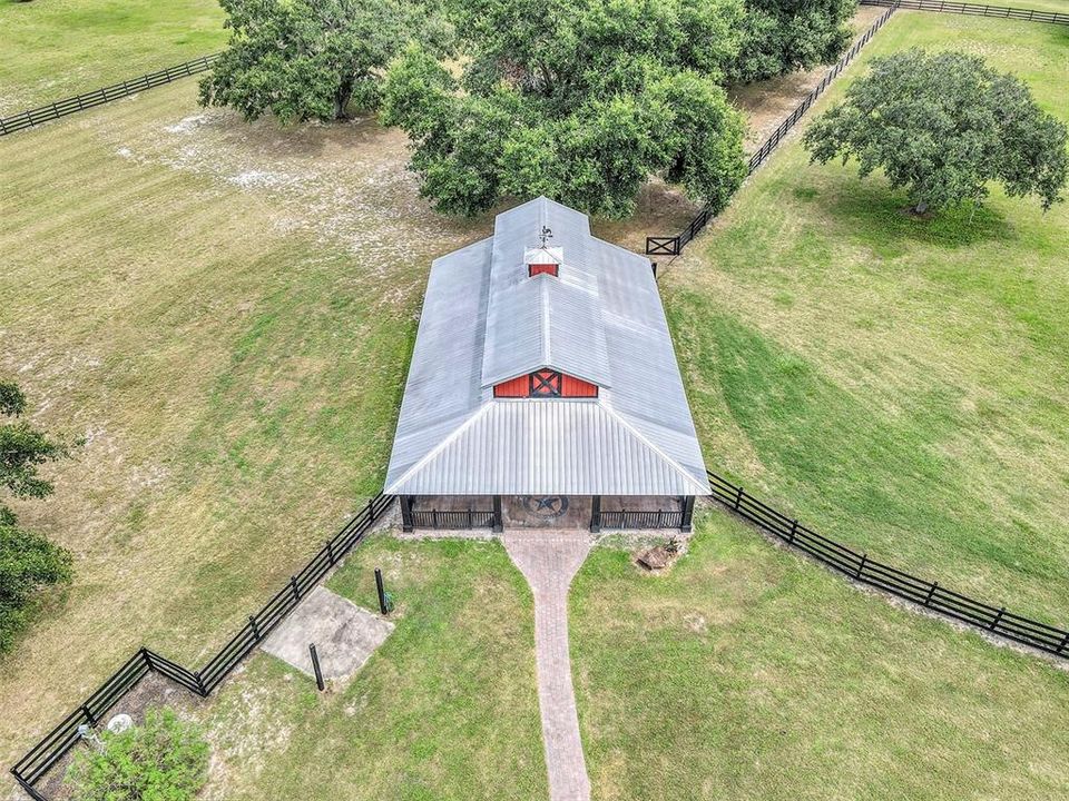 For Sale: $1,885,000 (3 beds, 2 baths, 4020 Square Feet)