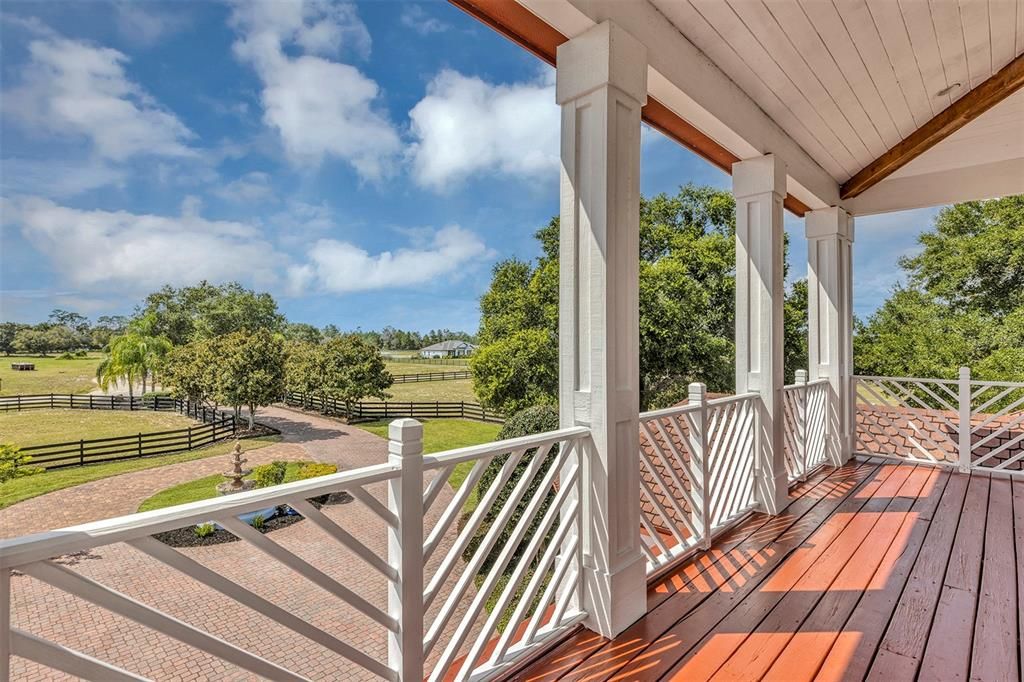 For Sale: $1,885,000 (3 beds, 2 baths, 4020 Square Feet)