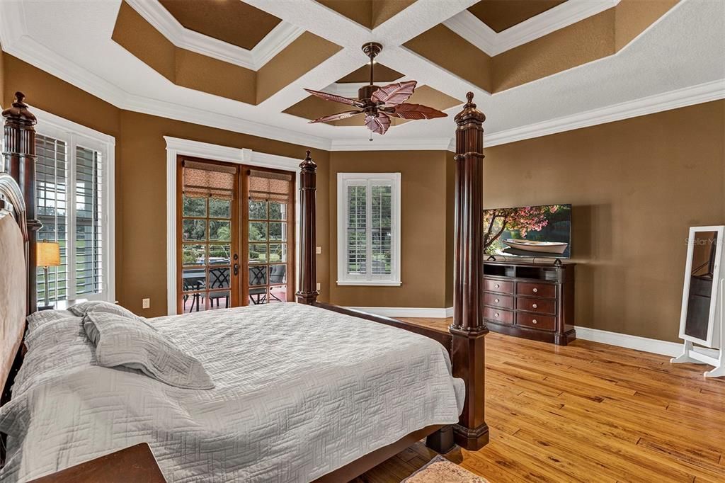 For Sale: $1,885,000 (3 beds, 2 baths, 4020 Square Feet)