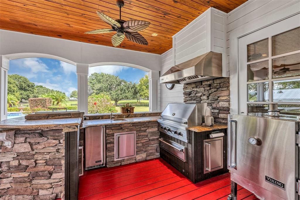 For Sale: $1,885,000 (3 beds, 2 baths, 4020 Square Feet)