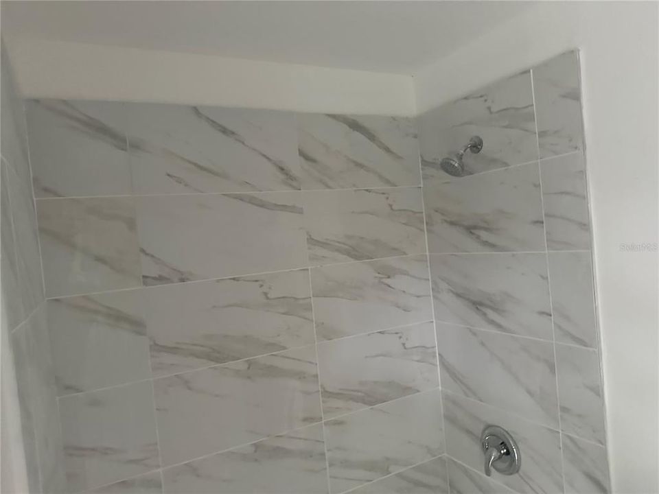 For Rent: $1,150 (4 beds, 4 baths, 1736 Square Feet)