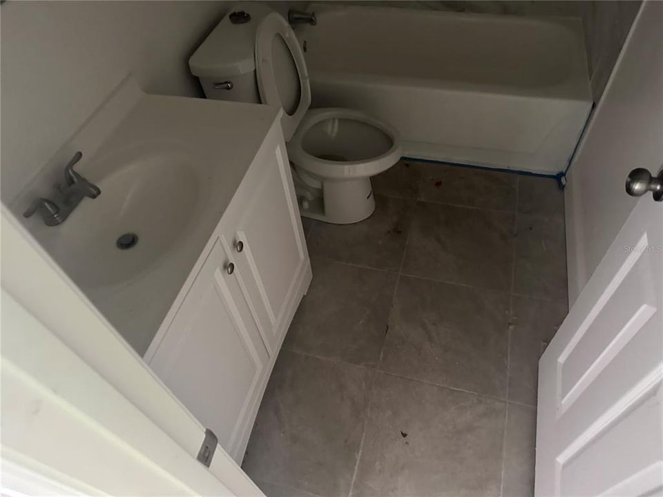 For Rent: $1,150 (4 beds, 4 baths, 1736 Square Feet)