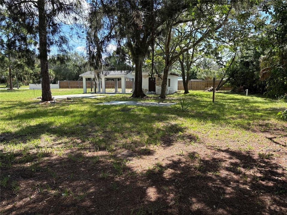 На продажу: $69,900 (0.53 acres)