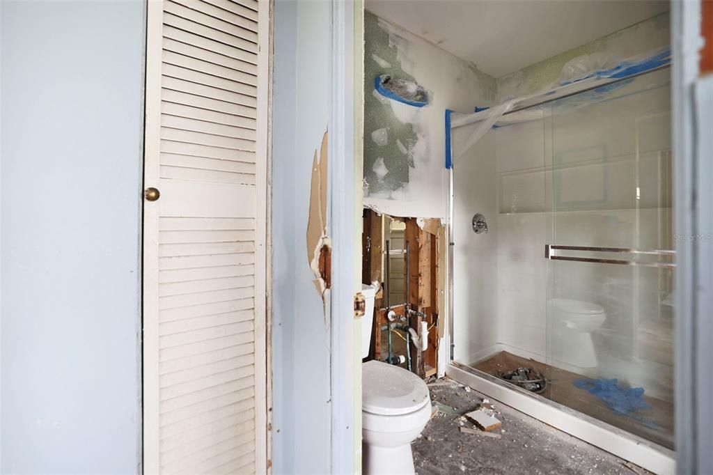 合同活跃: $205,000 (3 贝兹, 2 浴室, 1264 平方英尺)