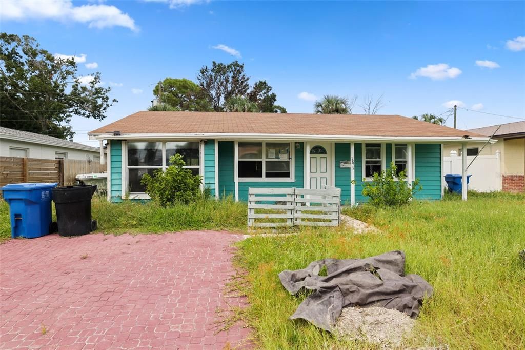 合同活跃: $205,000 (3 贝兹, 2 浴室, 1264 平方英尺)