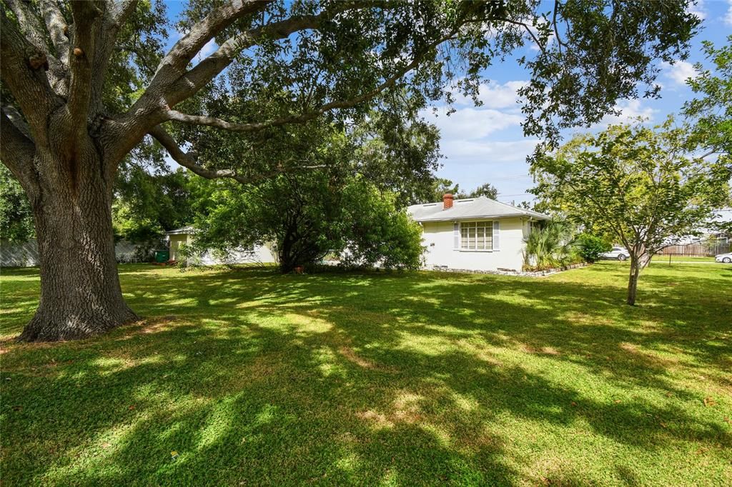 Под контрактом: $950,000 (2 спален, 1 ванн, 1511 Квадратных фут)