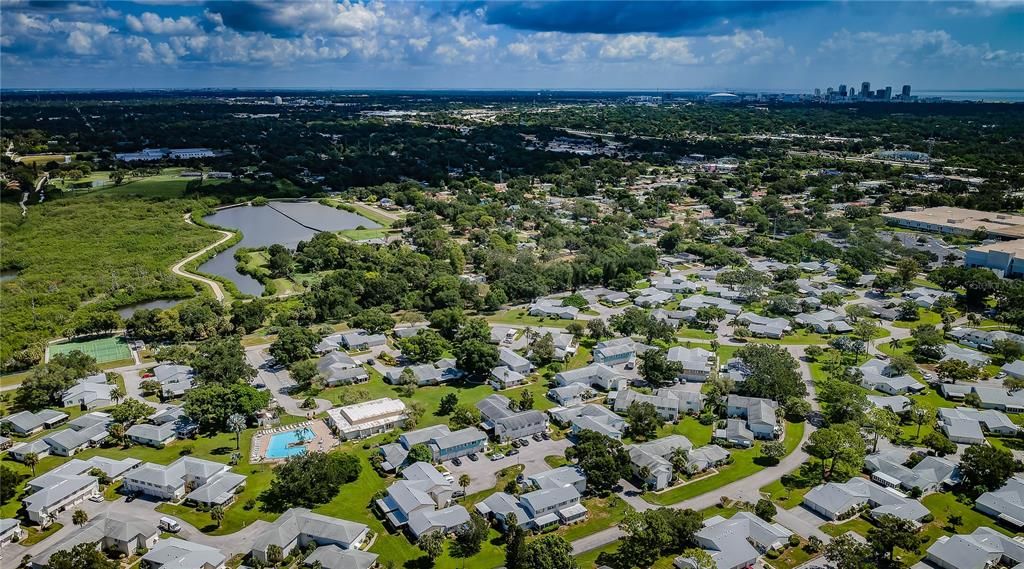 Под контрактом: $224,900 (2 спален, 2 ванн, 1180 Квадратных фут)