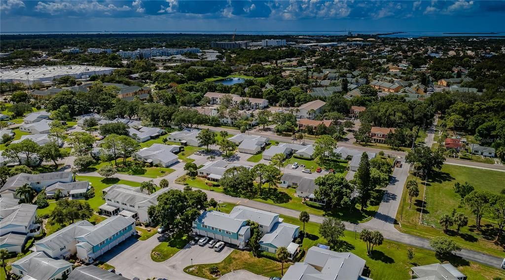 Под контрактом: $224,900 (2 спален, 2 ванн, 1180 Квадратных фут)