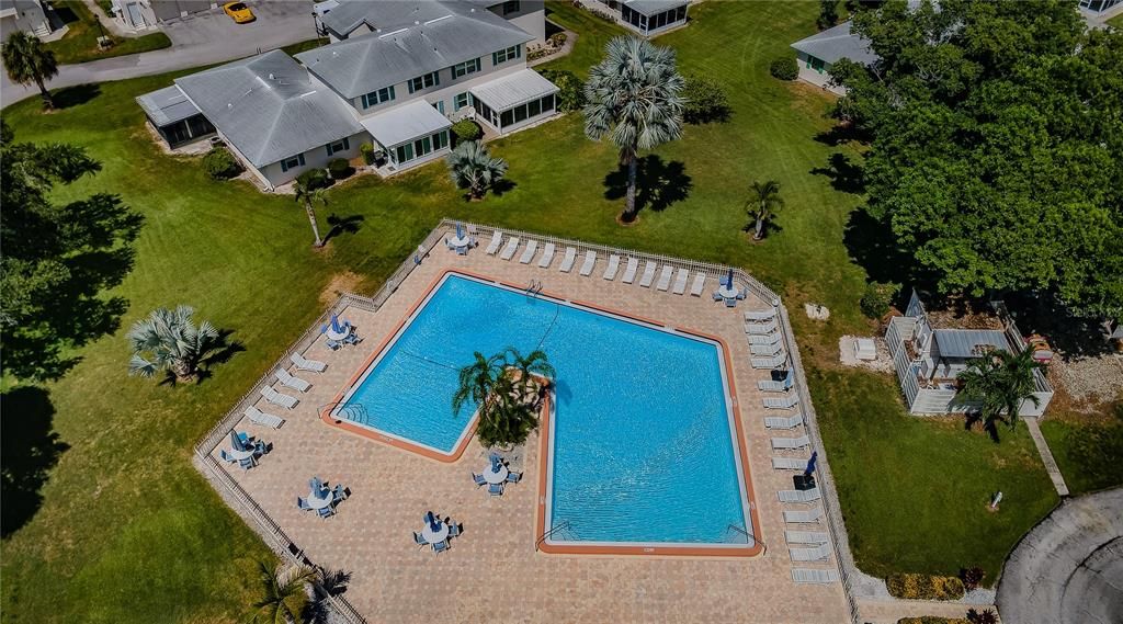 Под контрактом: $224,900 (2 спален, 2 ванн, 1180 Квадратных фут)