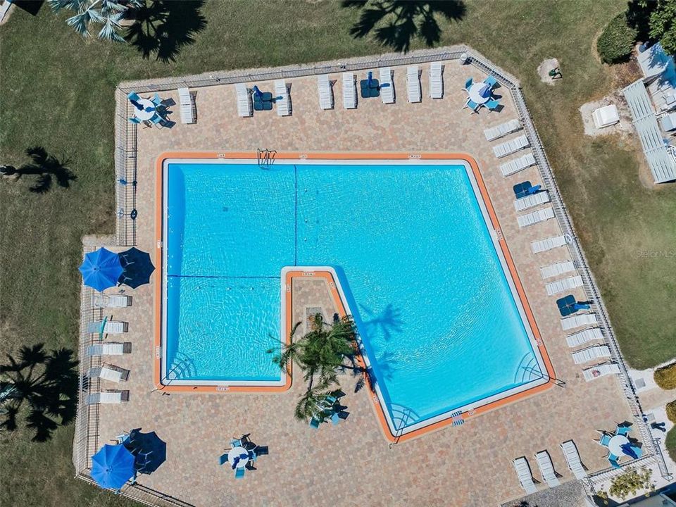 Под контрактом: $224,900 (2 спален, 2 ванн, 1180 Квадратных фут)