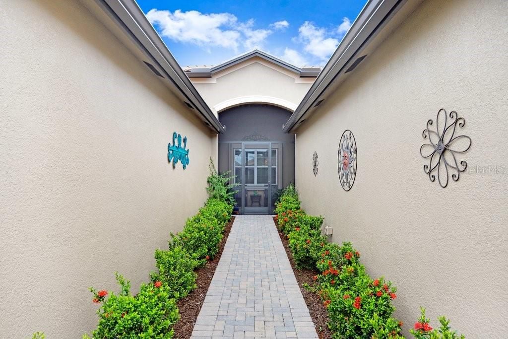 На продажу: $365,000 (2 спален, 2 ванн, 1648 Квадратных фут)