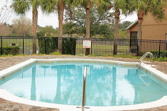 合同活跃: $1,650 (3 贝兹, 2 浴室, 1344 平方英尺)