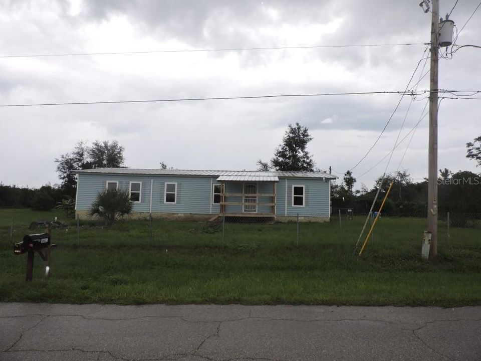 合同活跃: $176,300 (3 贝兹, 2 浴室, 1517 平方英尺)