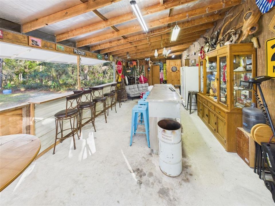 待售: $375,000 (3 贝兹, 2 浴室, 2349 平方英尺)