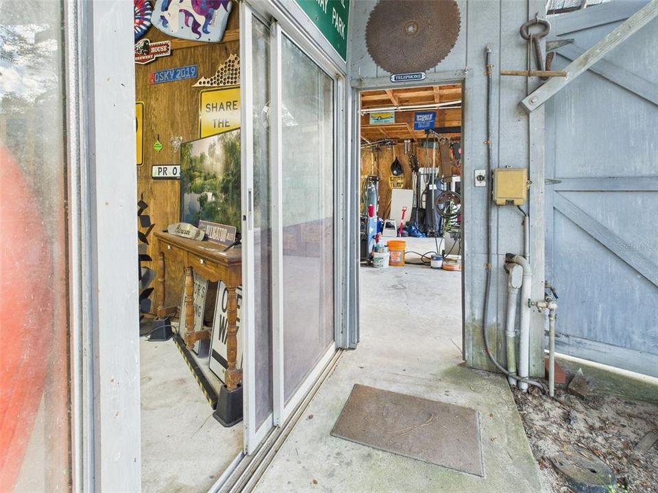 待售: $375,000 (3 贝兹, 2 浴室, 2349 平方英尺)