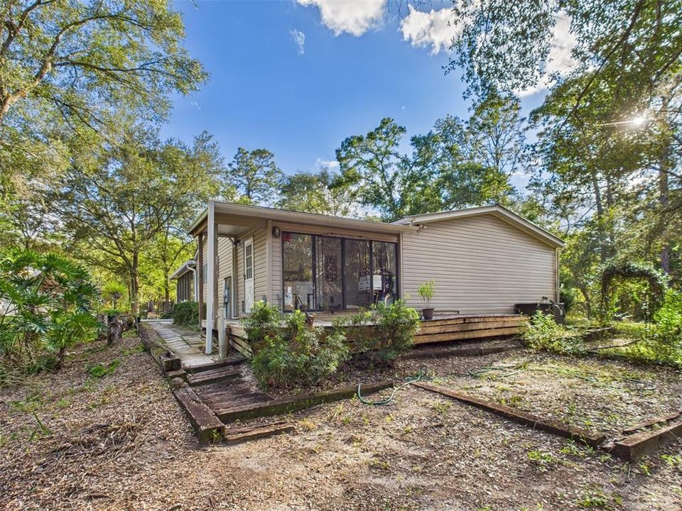 待售: $375,000 (3 贝兹, 2 浴室, 2349 平方英尺)