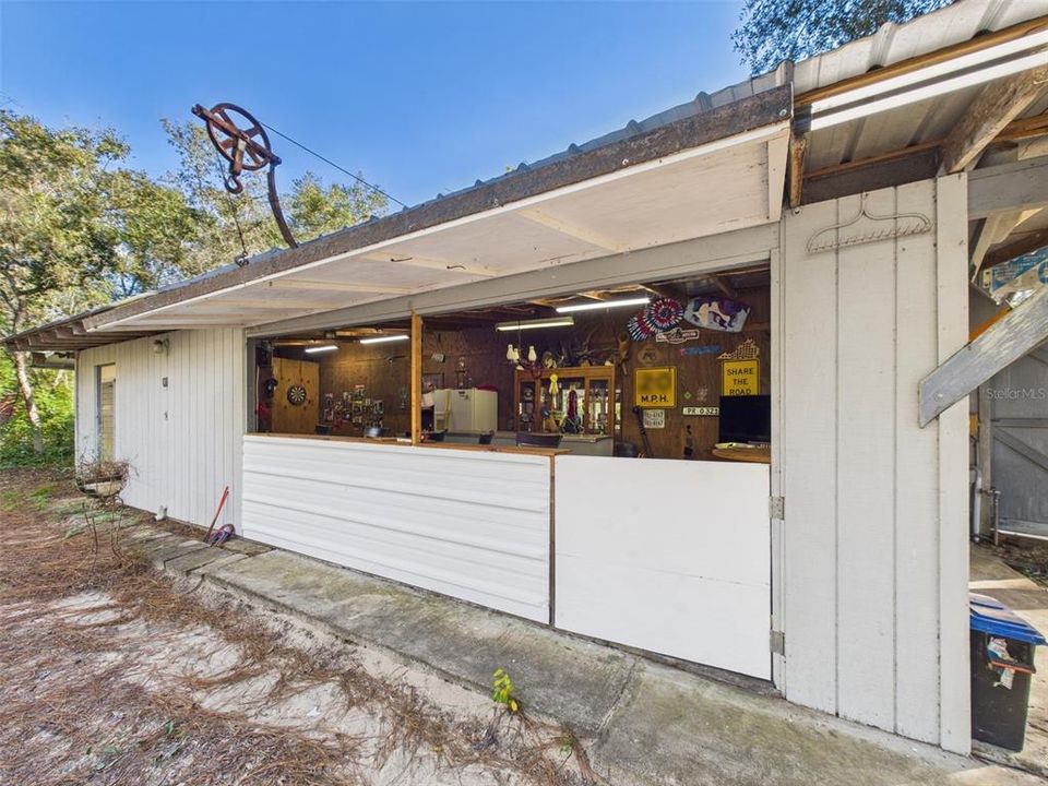 待售: $375,000 (3 贝兹, 2 浴室, 2349 平方英尺)