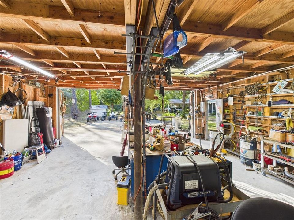 待售: $375,000 (3 贝兹, 2 浴室, 2349 平方英尺)