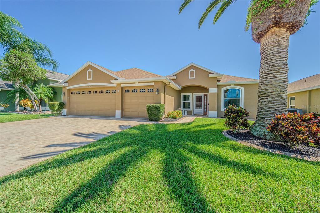 合同活跃: $474,999 (3 贝兹, 2 浴室, 1998 平方英尺)