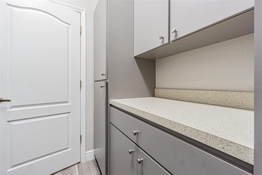 合同活跃: $474,999 (3 贝兹, 2 浴室, 1998 平方英尺)