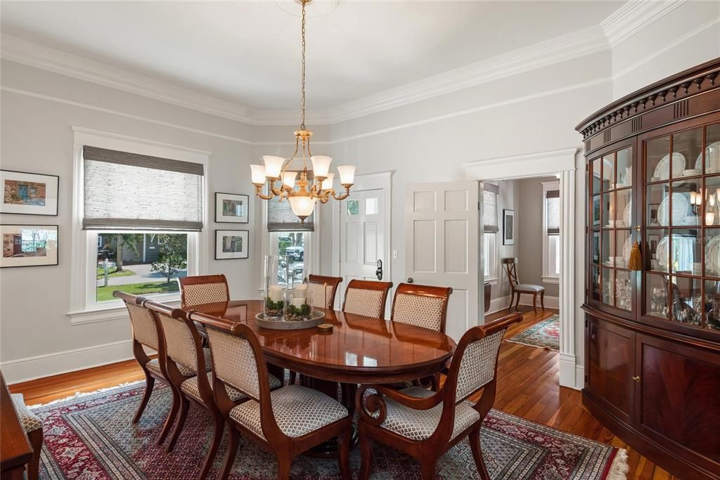 En Venta: $3,100,000 (5 camas, 4 baños, 3847 Pies cuadrados)