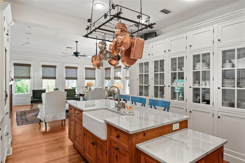 En Venta: $3,100,000 (5 camas, 4 baños, 3847 Pies cuadrados)